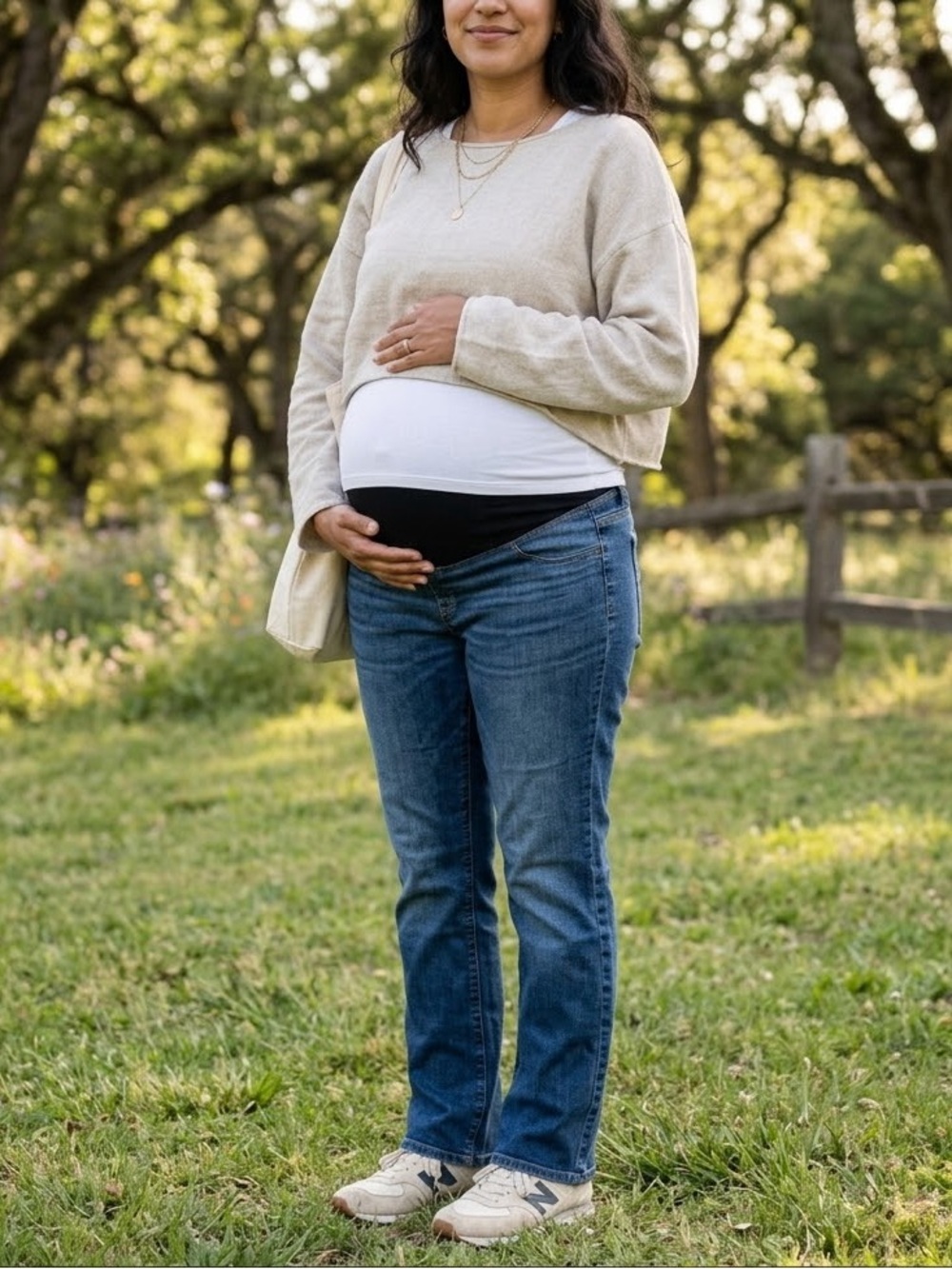 Maternity Straight-Leg Jeans in Medium Blue